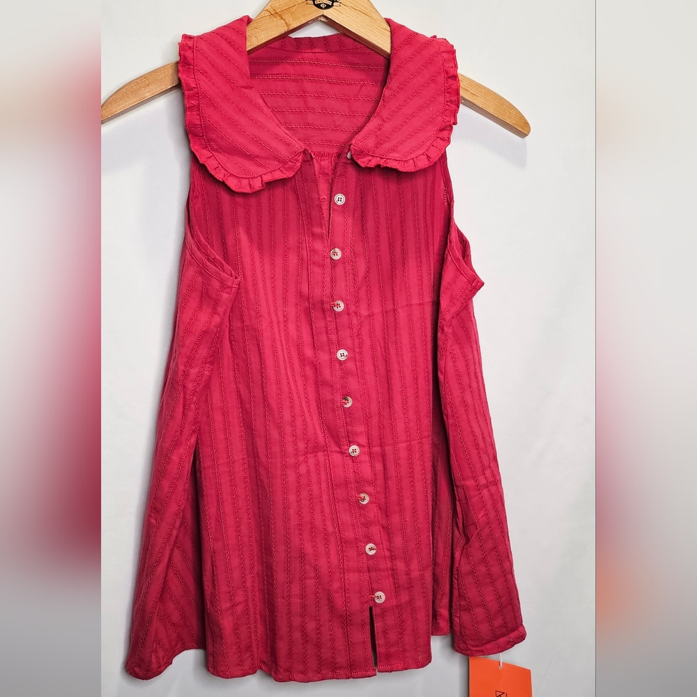 Eyelet Peter Pan Collar Sleeveless Shirt